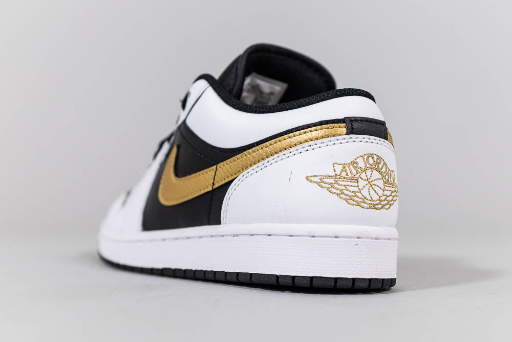 Jordan 1 Low &