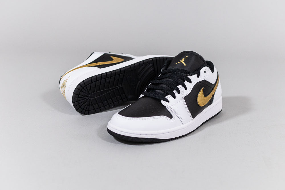 Jordan 1 Low &