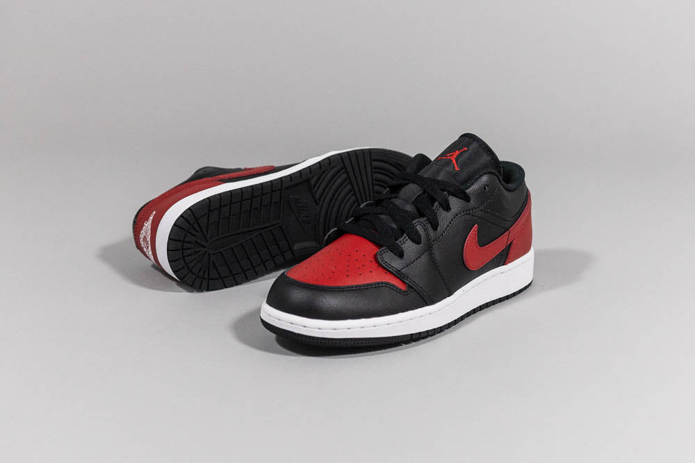 Air Jordan 1 Low &