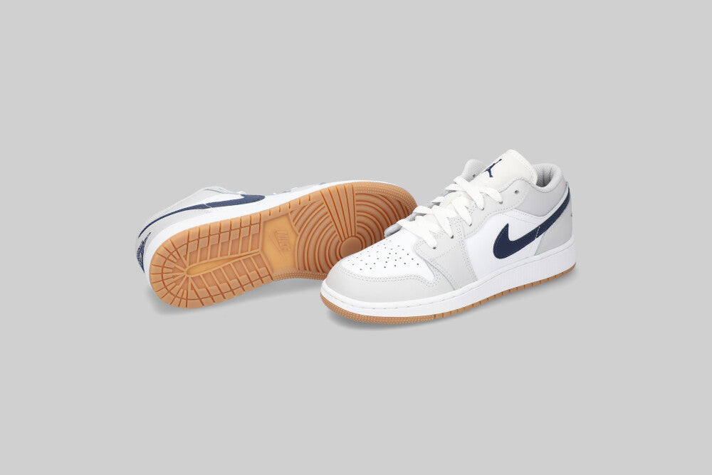 Air Jordan 1 Low 'White and Midnight Navy' (GS)