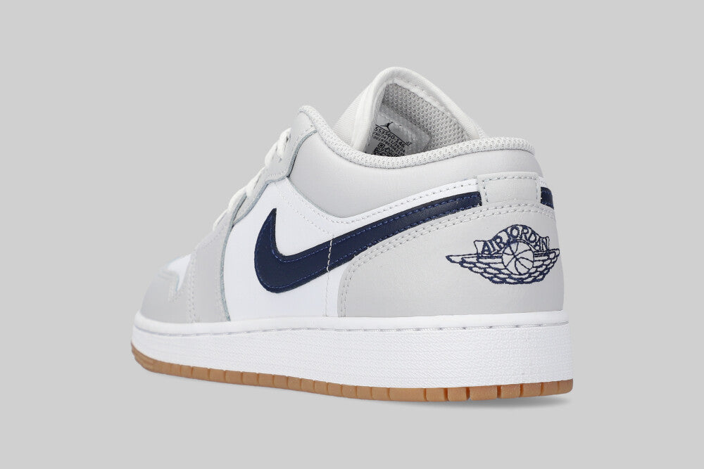 Air Jordan 1 Low 'White and Midnight Navy' (GS)