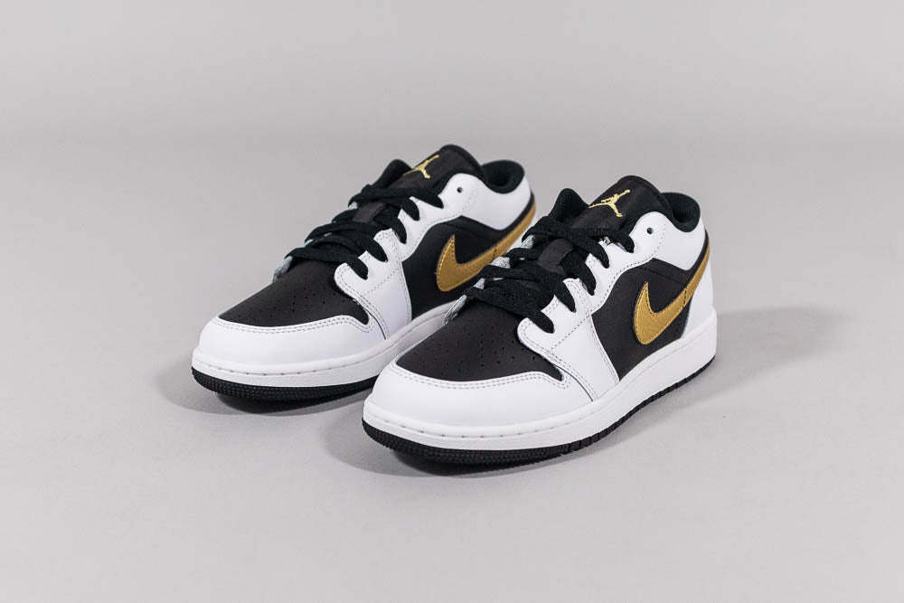 Jordan 1 Low &