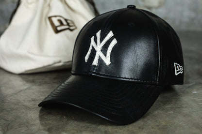 New York Yankees MLB Leather 9FORTY Strapback