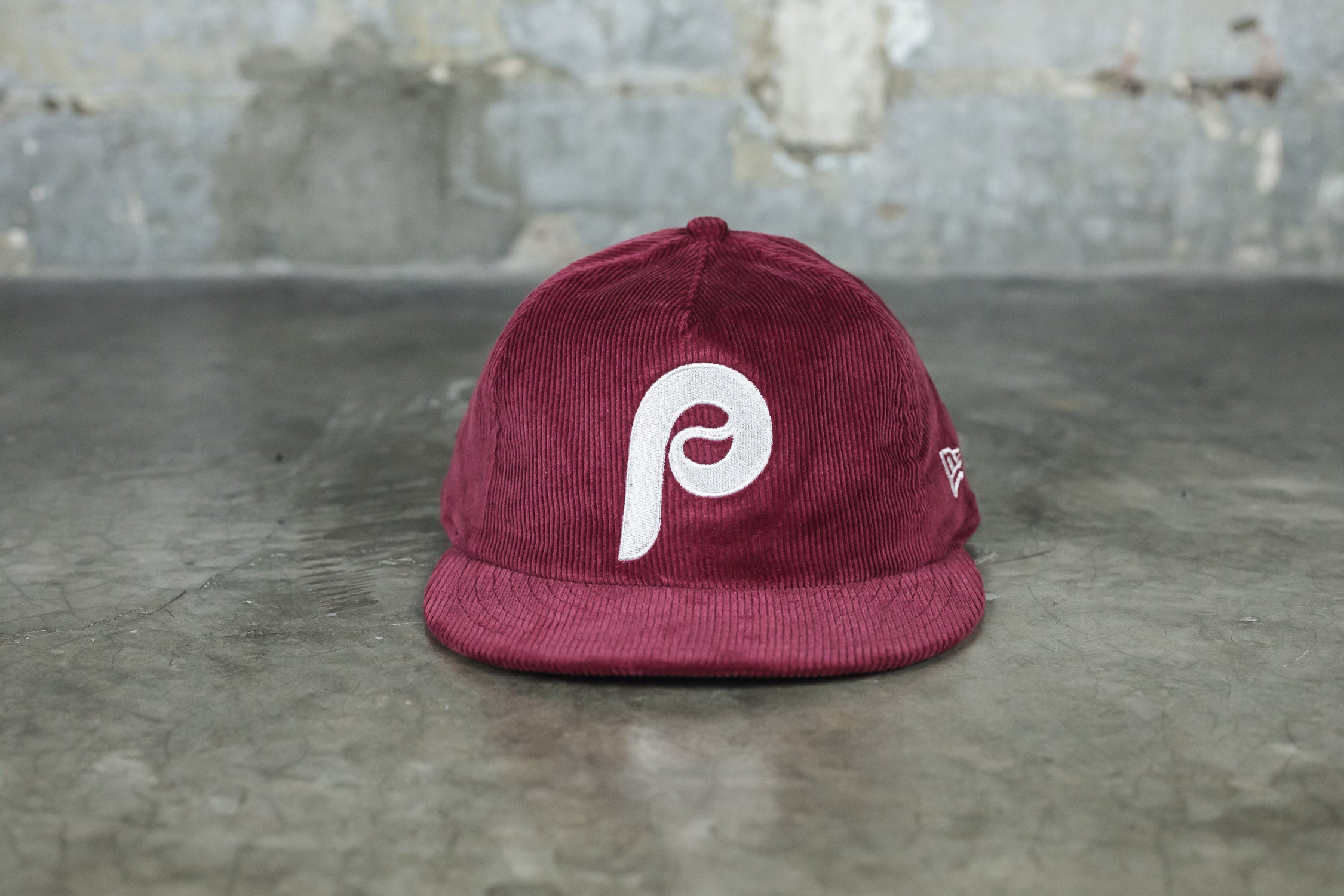 New Era Philadelphia Phillies MLB Cooperstown Corduroy Golfer Snapback