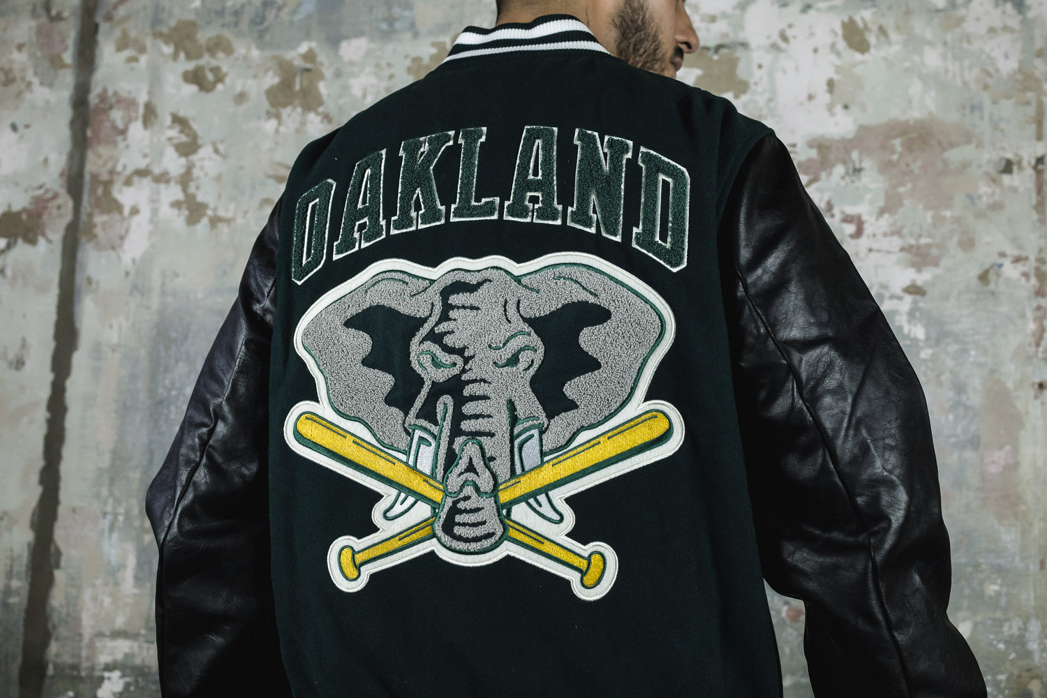 Jackets New Era Oakland Athletics Mlb Large Logo Varsity Jacket Dark Green