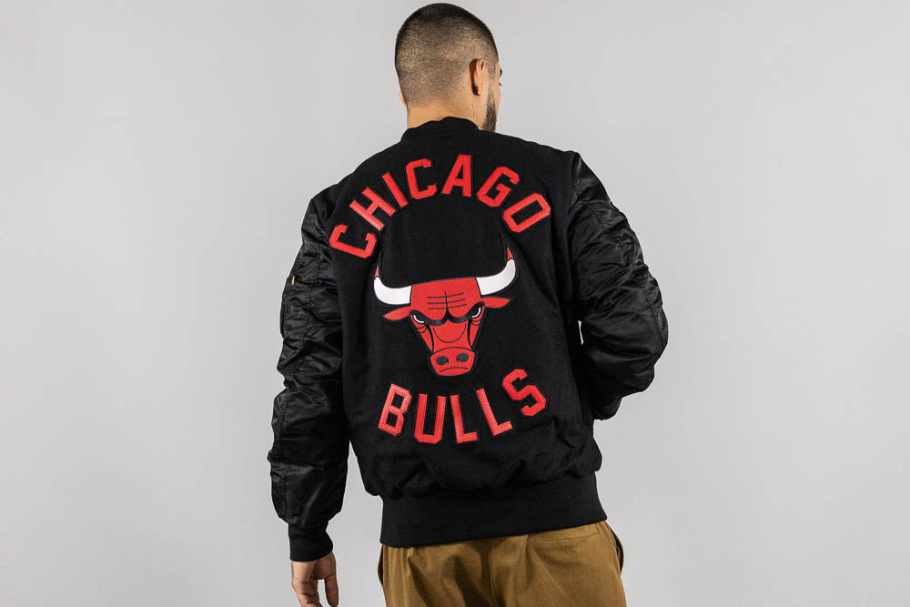 New Era x Alpha Industries Chicago Bulls MLB MA-1 Jacket - [sku] - Lust México