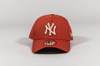 New Era New York Yankees League Essential 9Forty E-Frame Cap