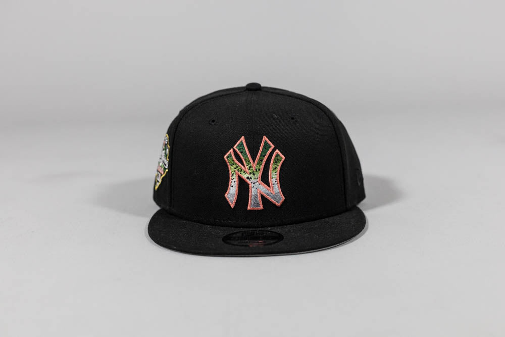 New Era New York Yankees MLB Animal Fill 9Fifty Snapback Cap