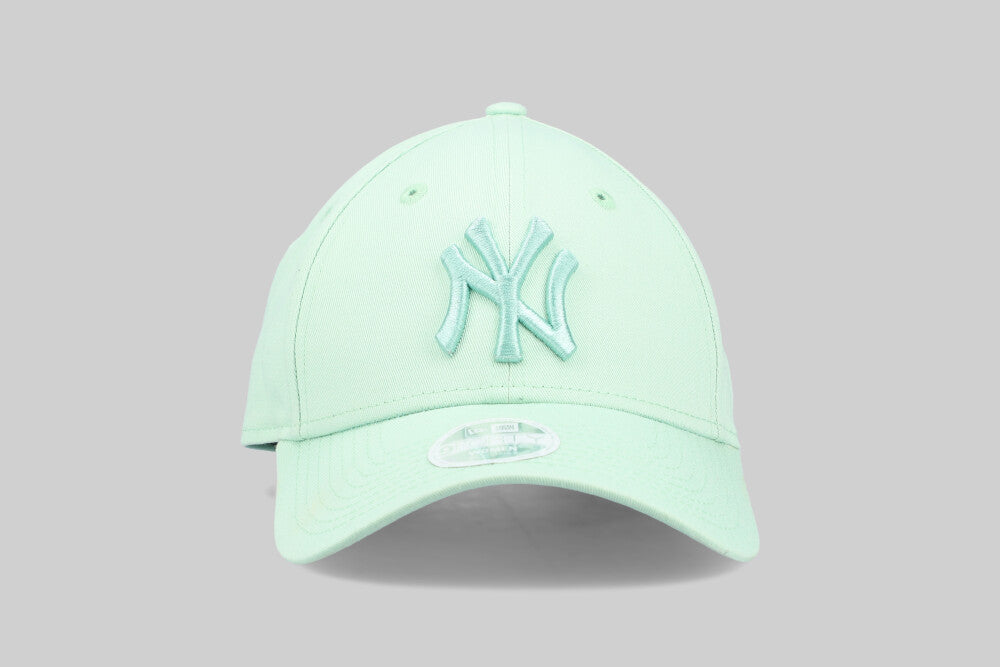 Women's New Era New York Yankees MLB League Essentials 9Forty Strapback Cap - [sku] - Lust México