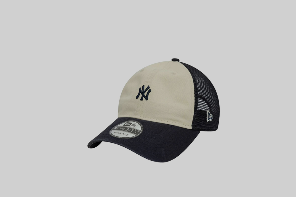 Women's New Era New York Yankees 9Twenty Trucker Snapback Cap