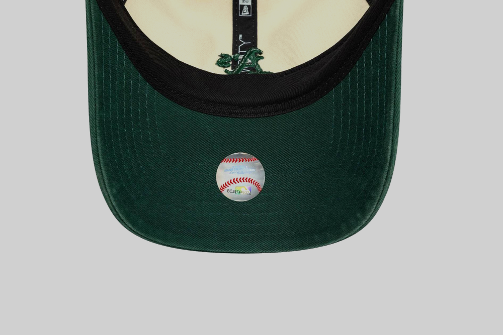 Women's New Era  Oakland Athletics 9Twenty Trucker Snapback Cap