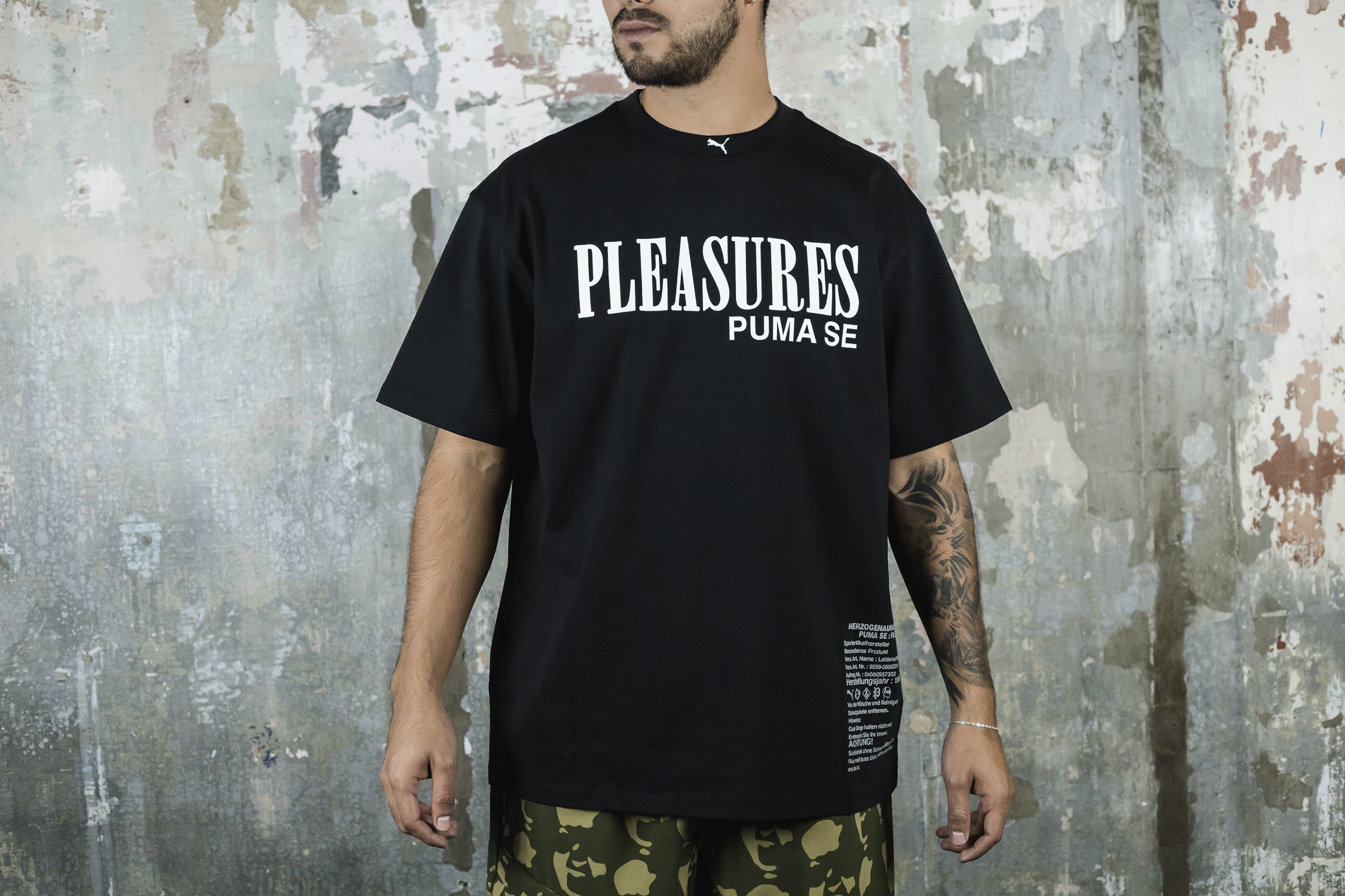 PUMA x PLEASURES Typo Tee – Lust México