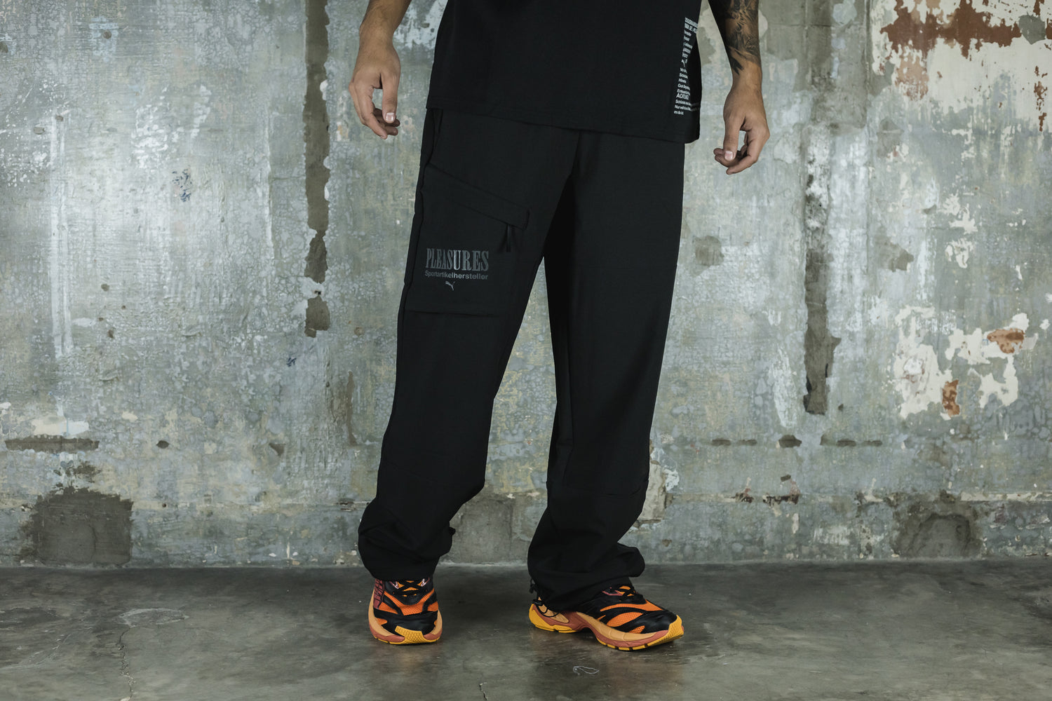 PUMA x PLEASURES Cargo Pants PUMA X PLEASURES, Pantalon Noir Homme