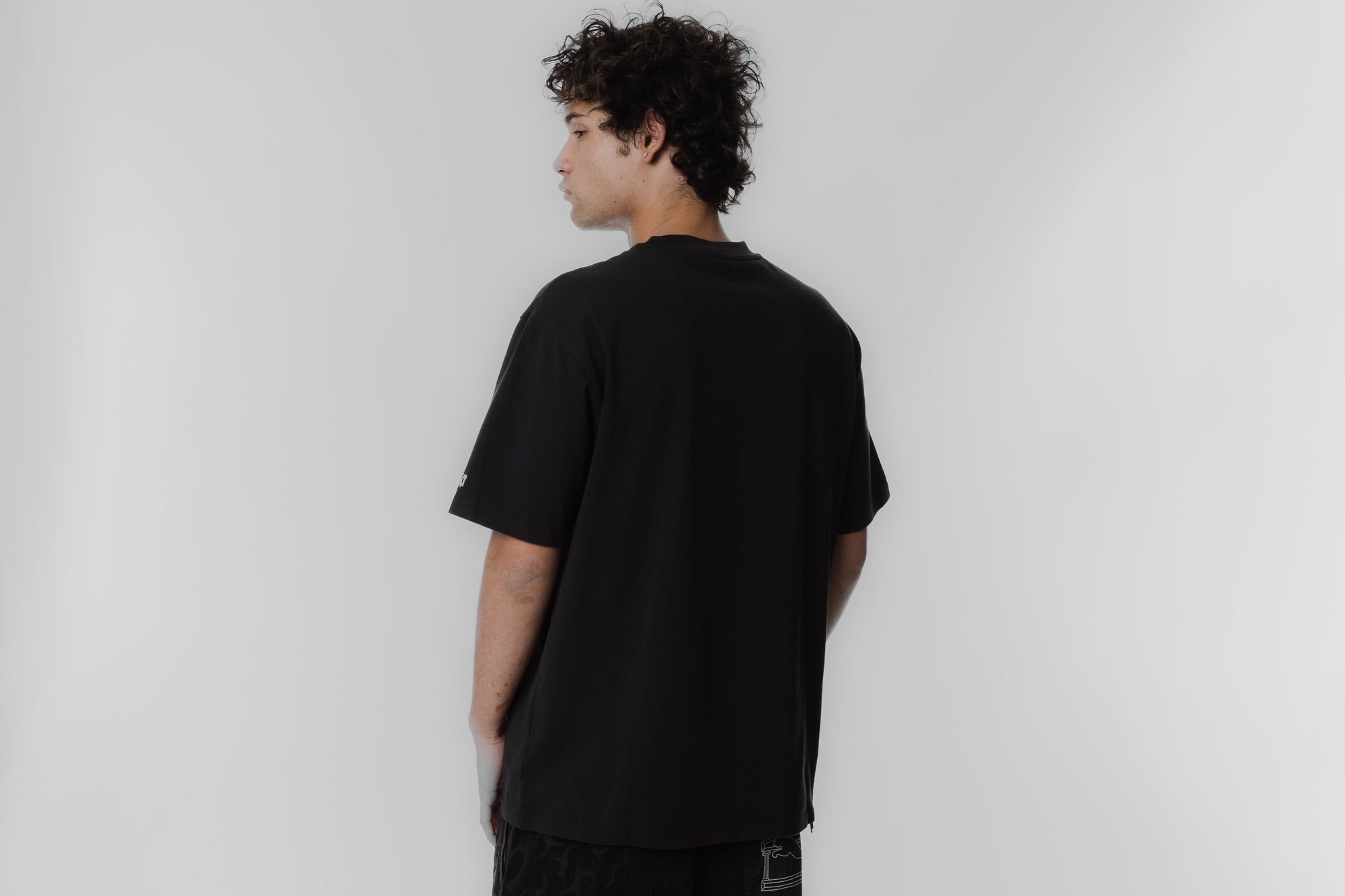 PUMA X ARIES GRAPHIC TEE BLACK/BLACK - [sku] - Lust México