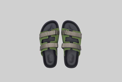 Veja Arpoador 'Militar Kaki Black' - AP3221037 - Lust México