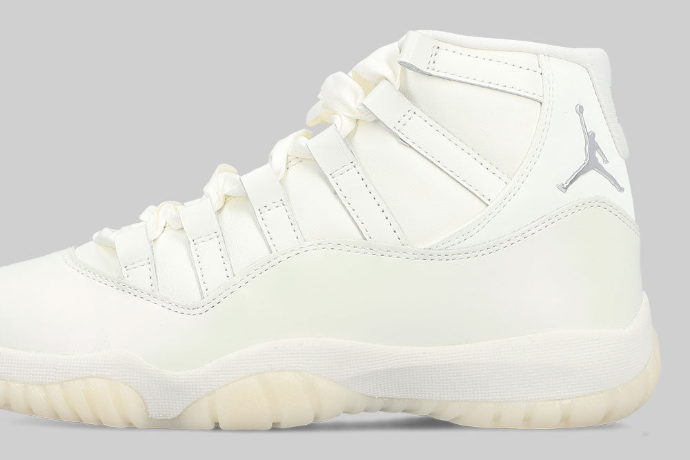 Women's Air Jordan 11 'Pearl' - AR0715-110