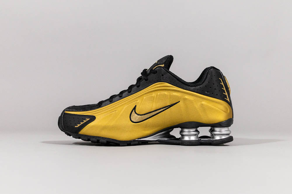 Women's Nike Shox R4 'Black and Metallic Gold' - [sku] - Lust México