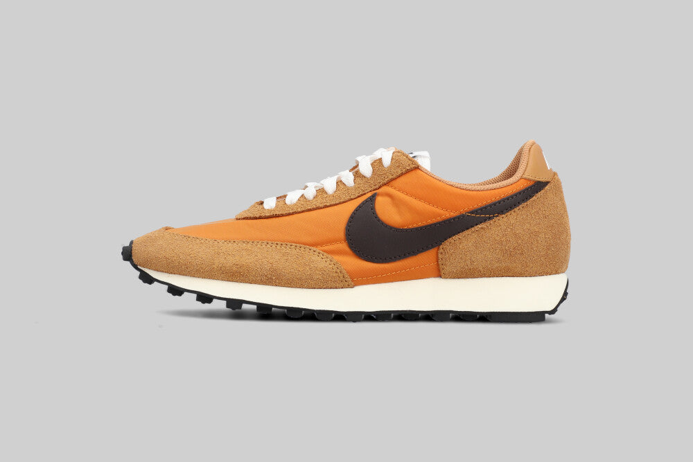Nike Daybreak 'Flax and Monarch'