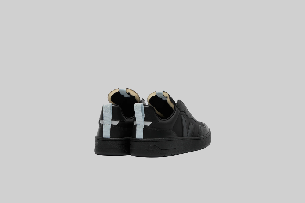 Veja x CFCL V-90 'Black' - CF3421607 - Lust México