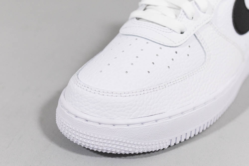 Nike Air Force 1 &