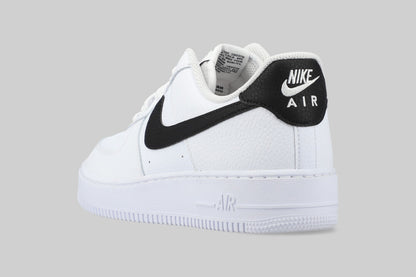 Nike Air Force 1 &