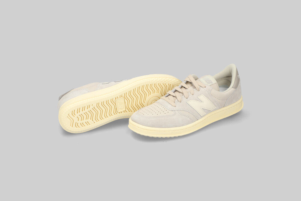 New Balance CT500 'Taupe Suede' - CT500SNA FTW - SNEAKERS - MEN - ADULT - INLINE - WI - 25 en Lust México