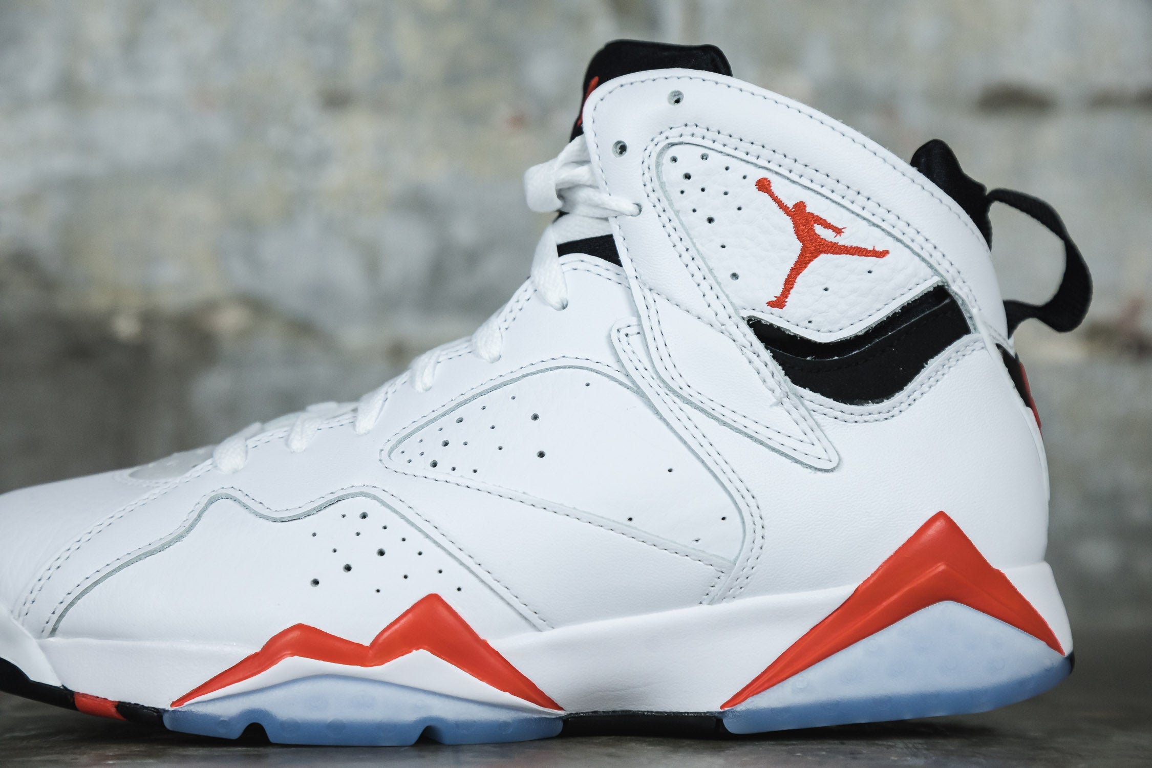 Air Jordan 7 'White Infrared'