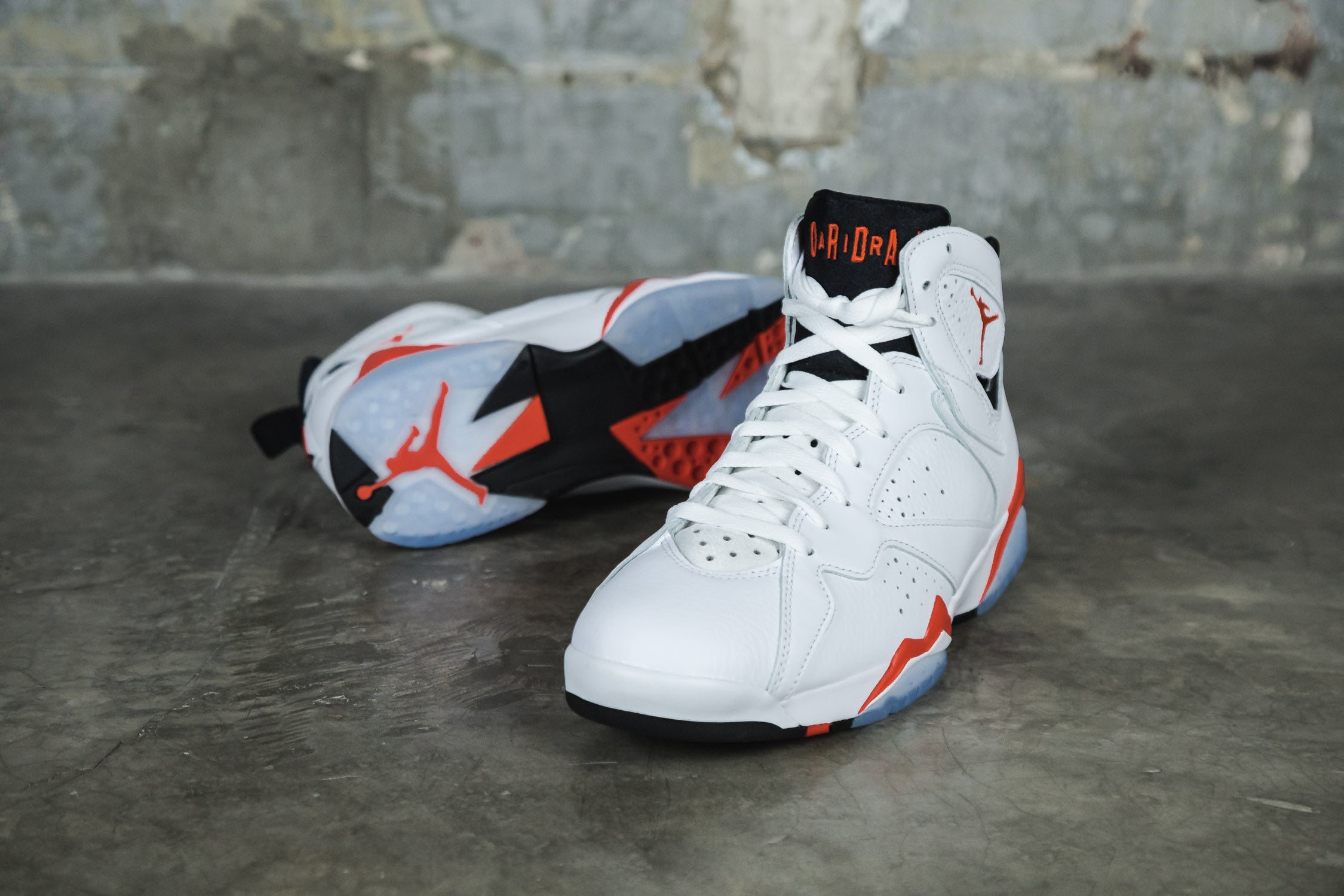 Air Jordan 7 'White Infrared'