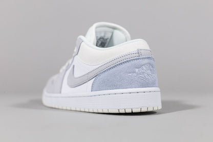 Air Jordan 1 Low &