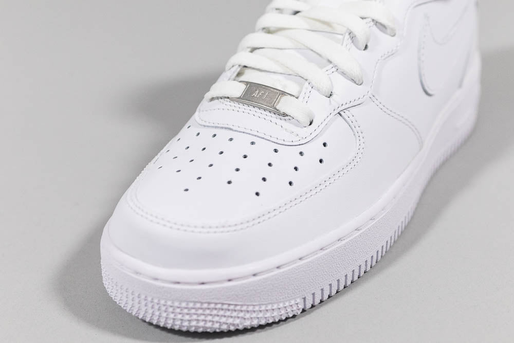Nike Air Force 1 Mid &