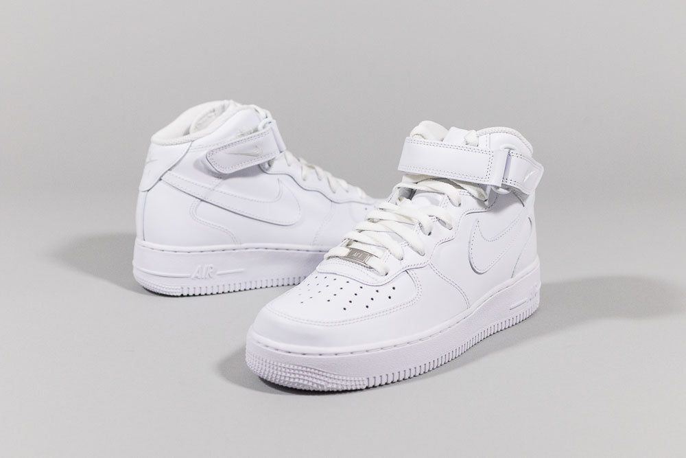 Nike Air Force 1 Mid &