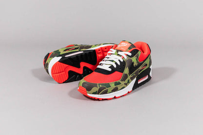 Nike Air Max 90 &