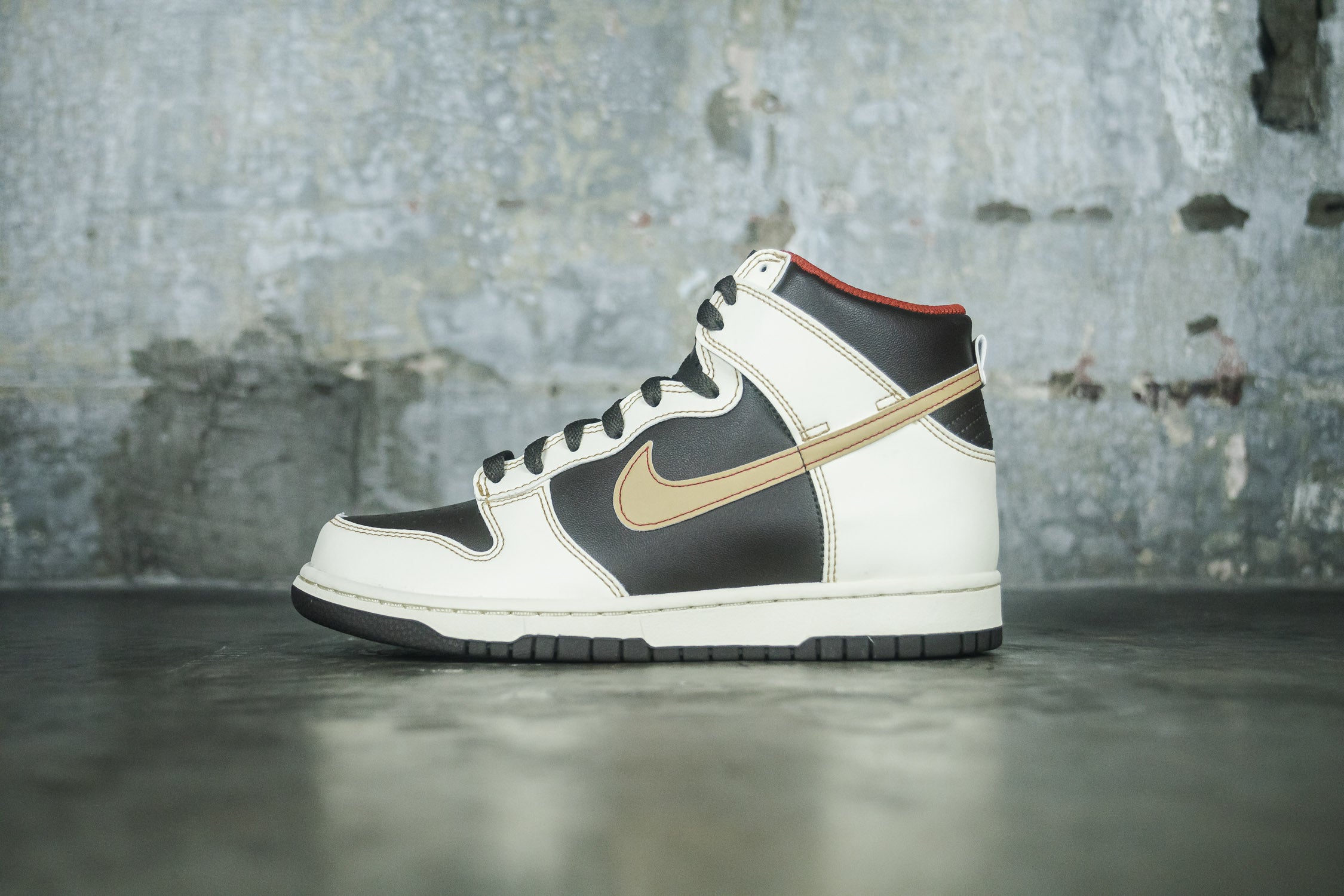 Gold nike cheap dunks high tops