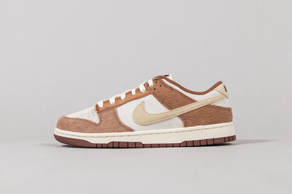 Nike Dunk Low &