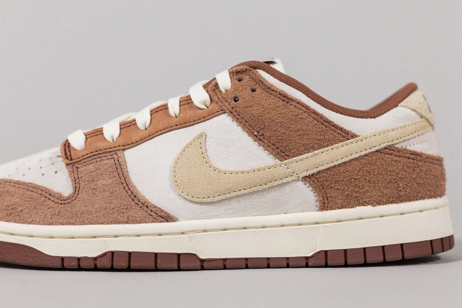 Nike Dunk Low &