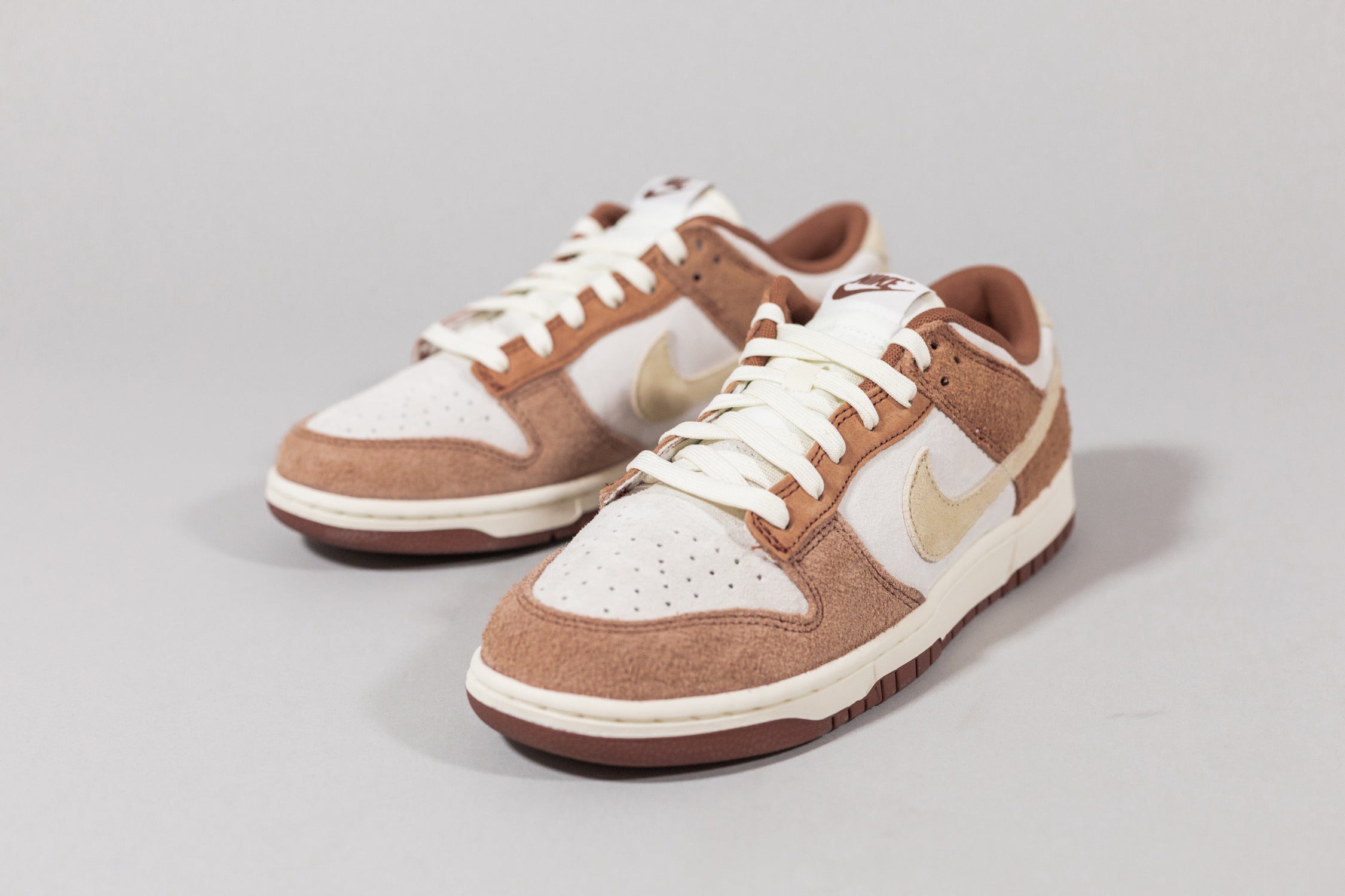 Nike Dunk Low &