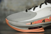 Nike Zoom Freak 4 &