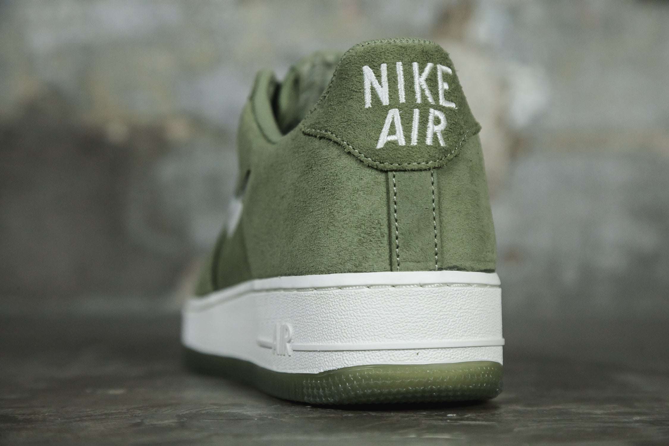 Green suede sales nike