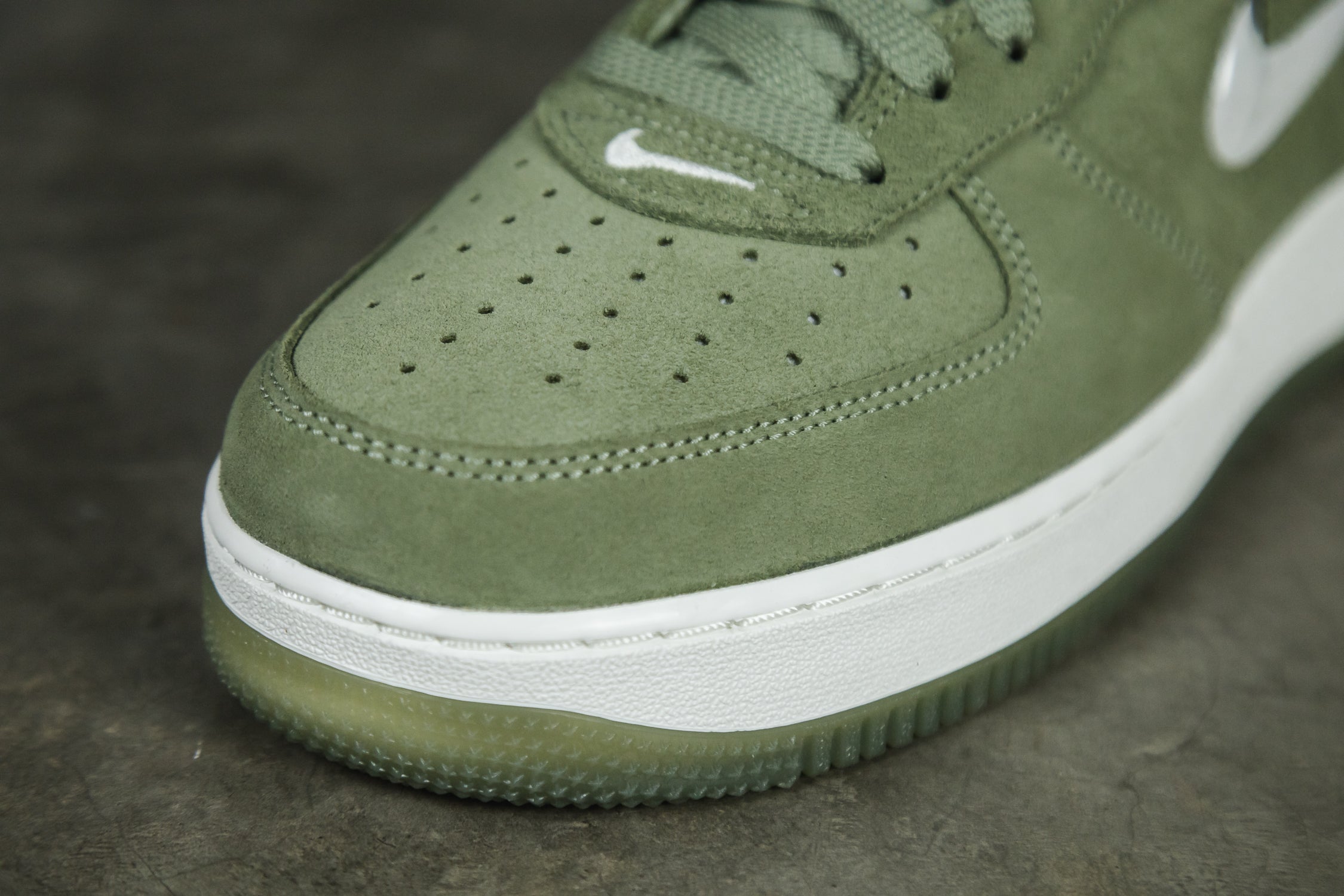 Green nike cheap shoes air force