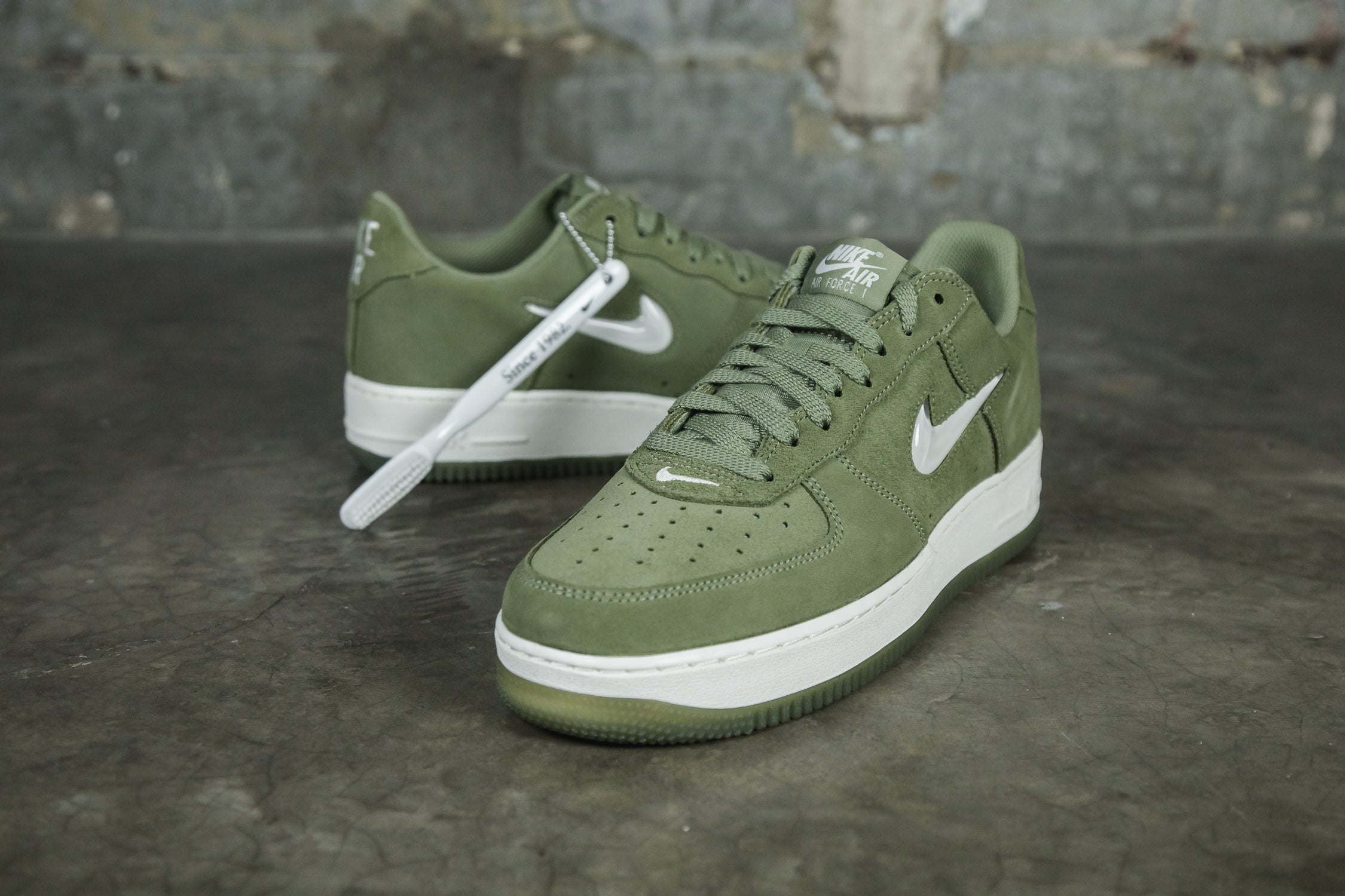 Green store airforce 1s