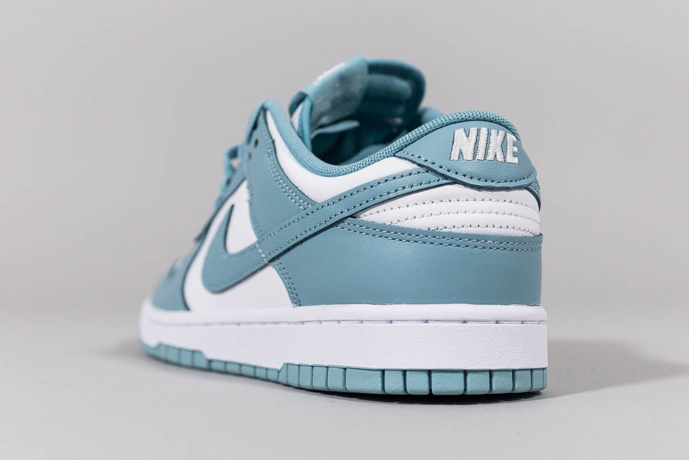 Nike Dunk Low &