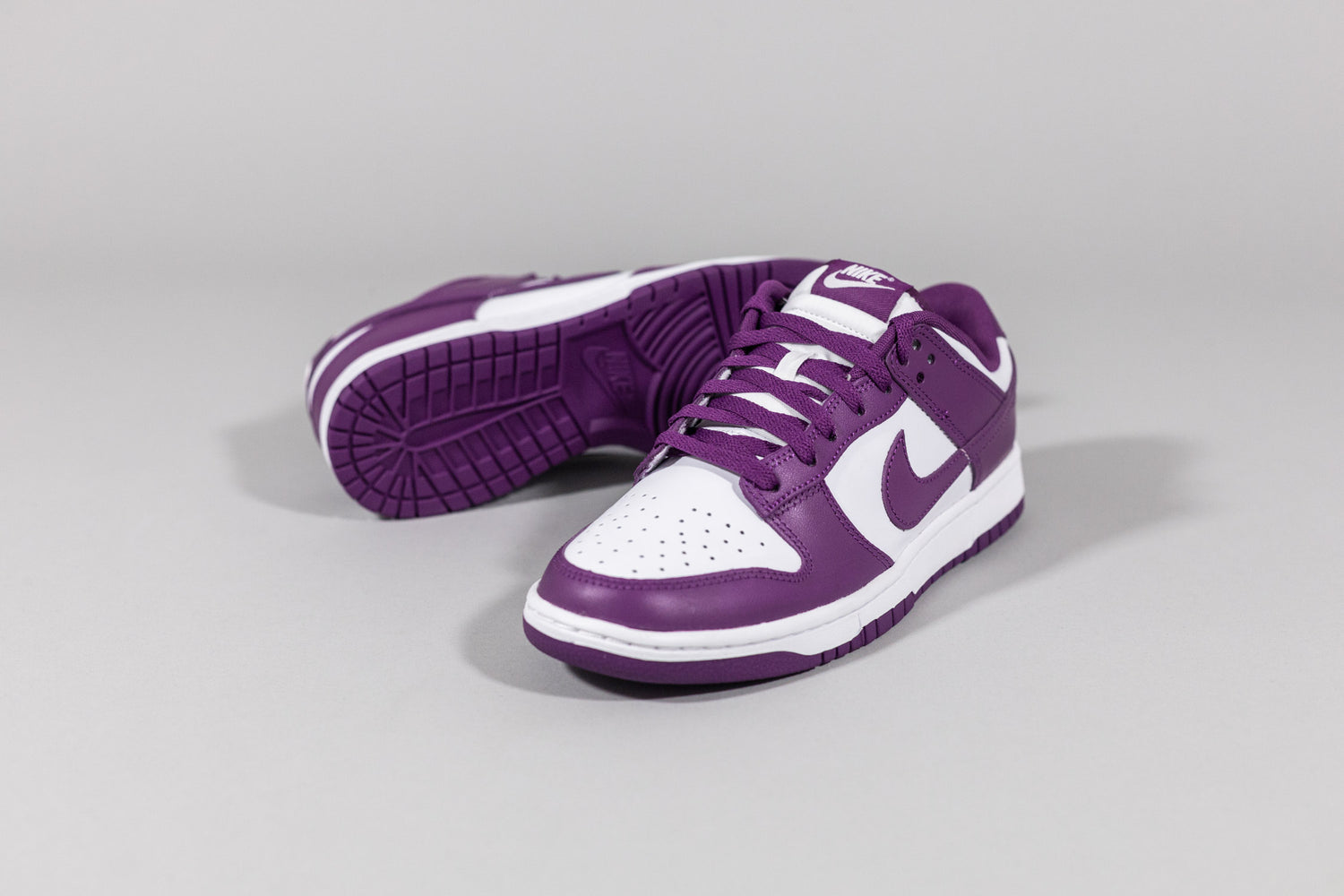 Nike Dunk Low &