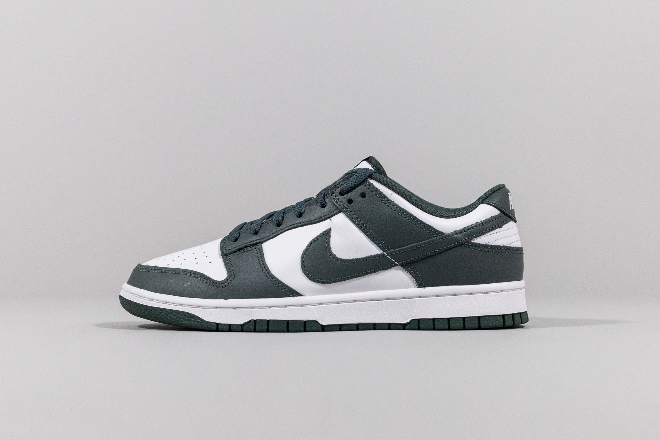 Nike Dunk Low &