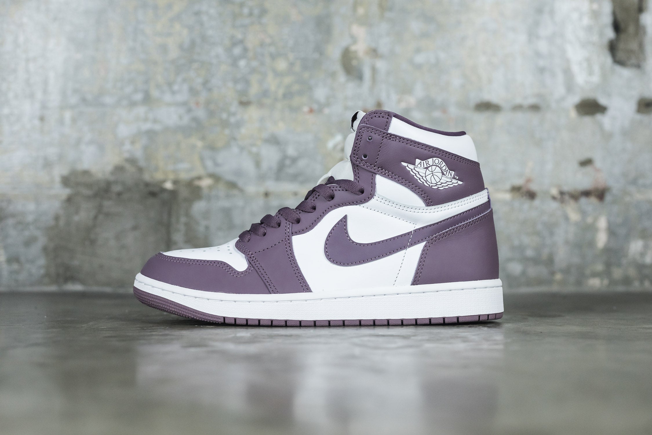 Air Jordan 1 High OG &