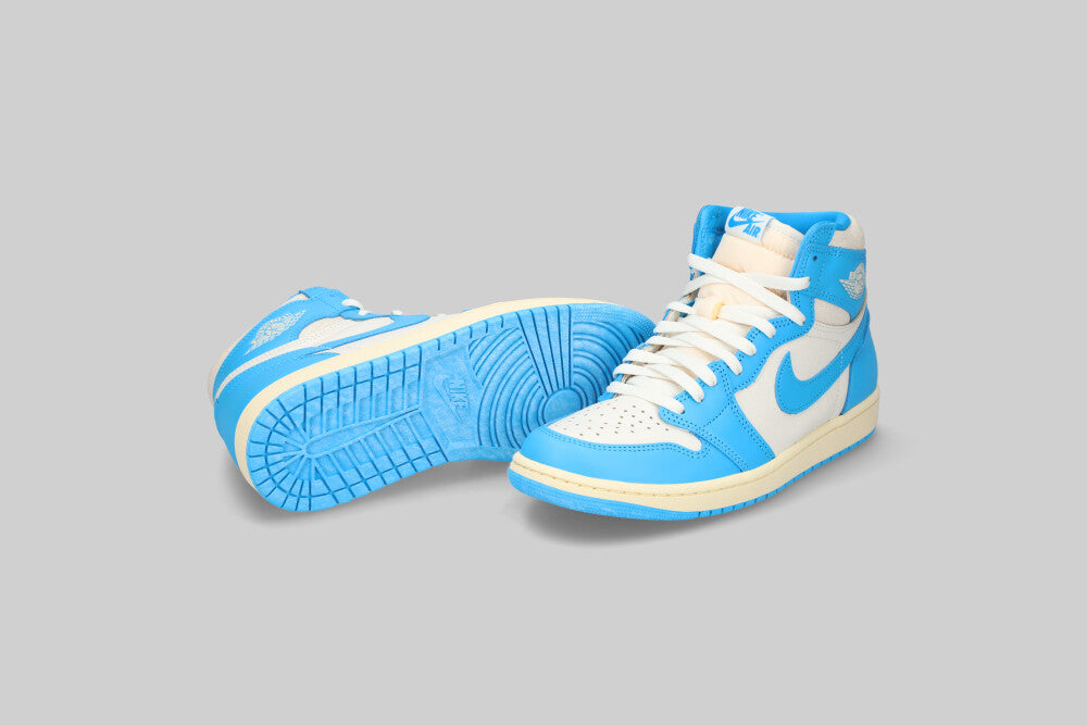 Air Jordan 1 High OG &