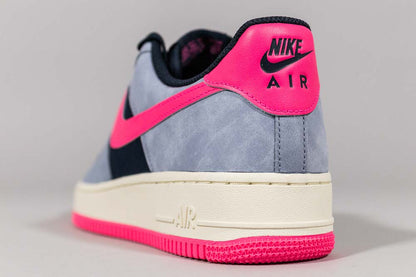 Nike Air Force 1 &