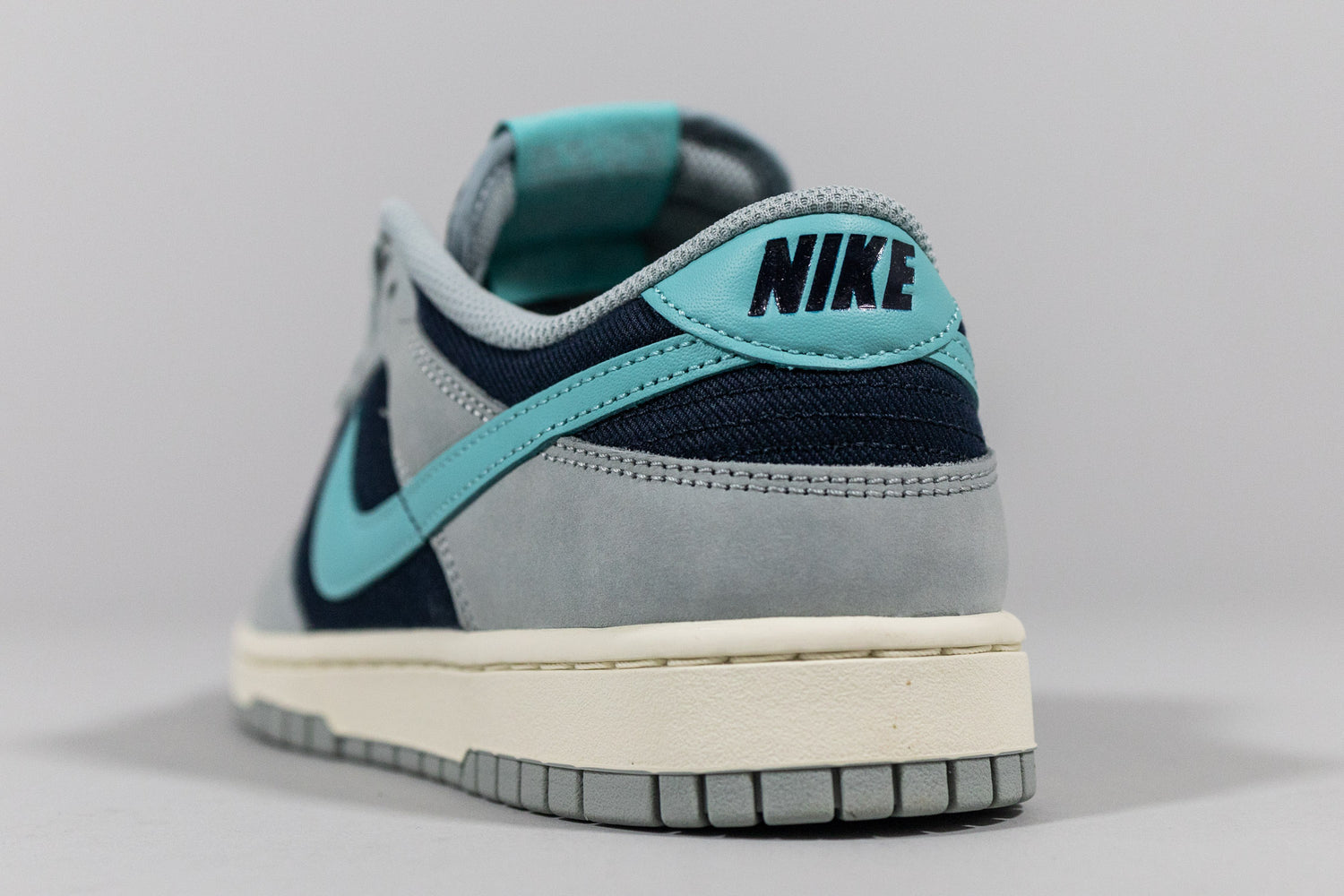 Nike Dunk Low &