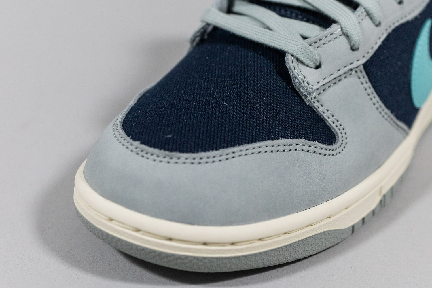 Nike Dunk Low &