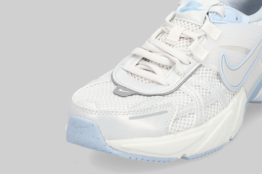 Women's Nike V2K Run 'Platinum Tint'