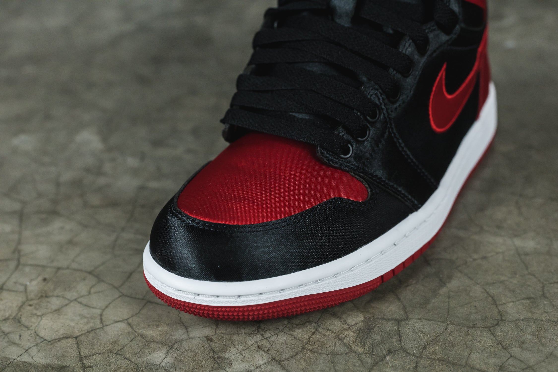 Women's Jordan 1 High OG 'Satin Bred' – Lust México